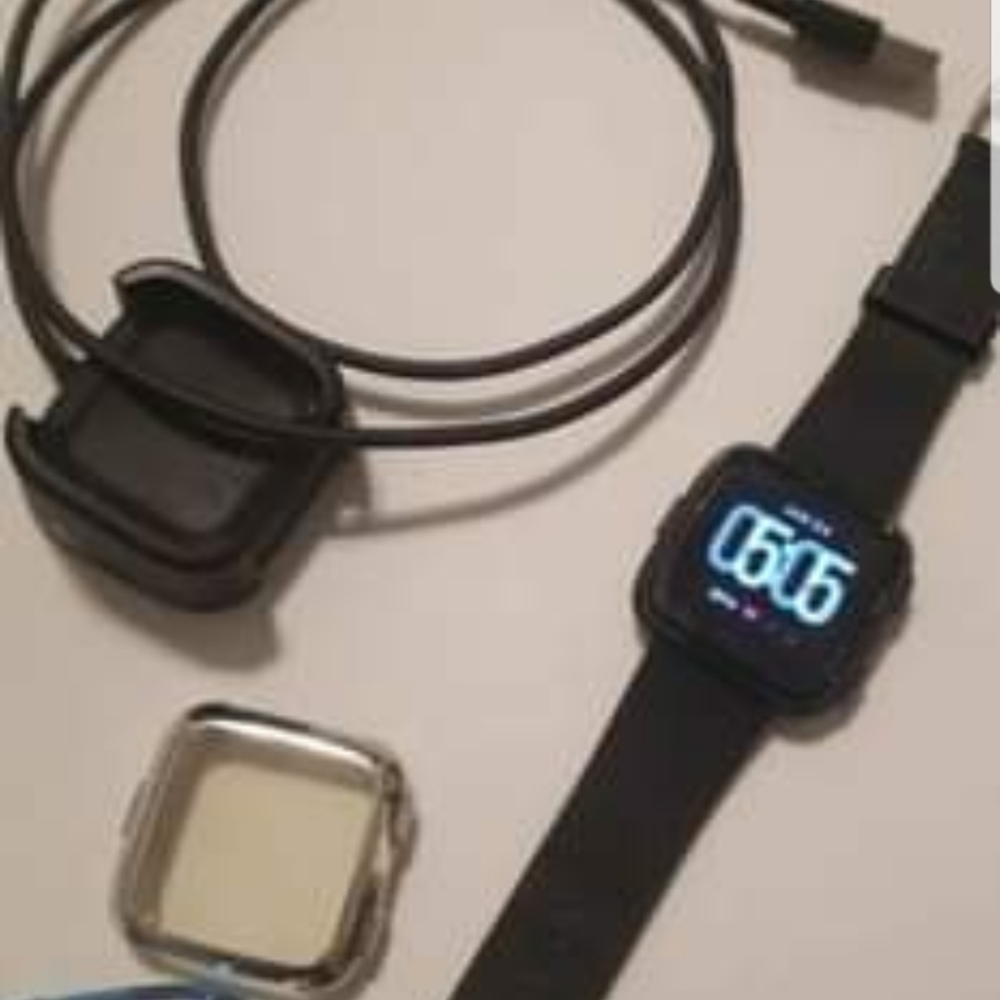GUC Fitbit Versa